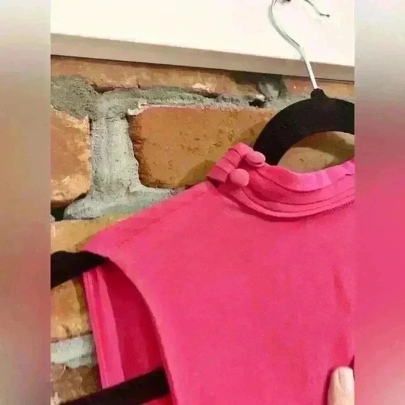 3 for $15// Naked Zebra Hot‎ Pink Blouse Size Small - Picture 5 of 5